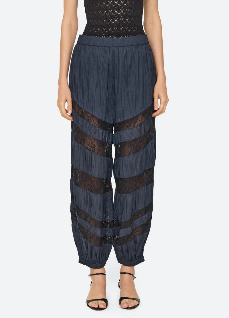 Margaret Solid Balloon Pants