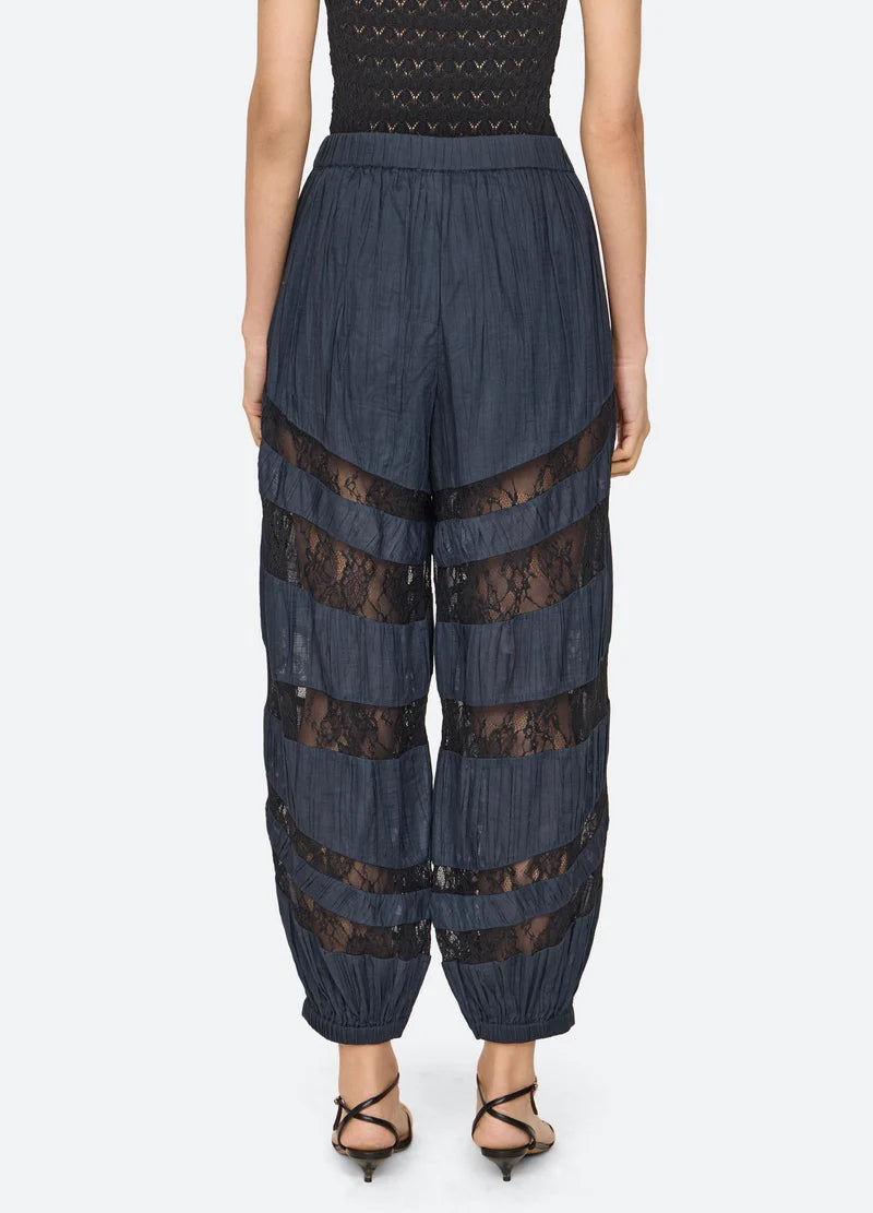 Margaret Solid Balloon Pants