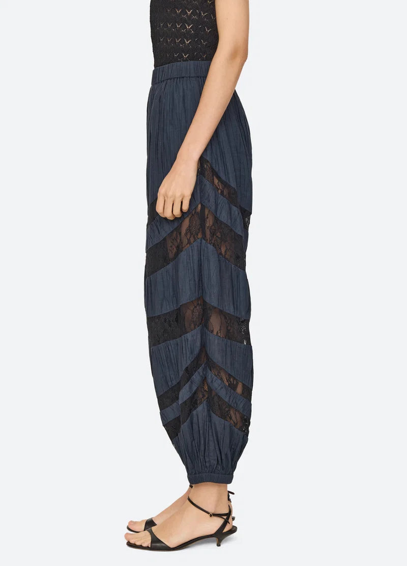 Margaret Solid Balloon Pants