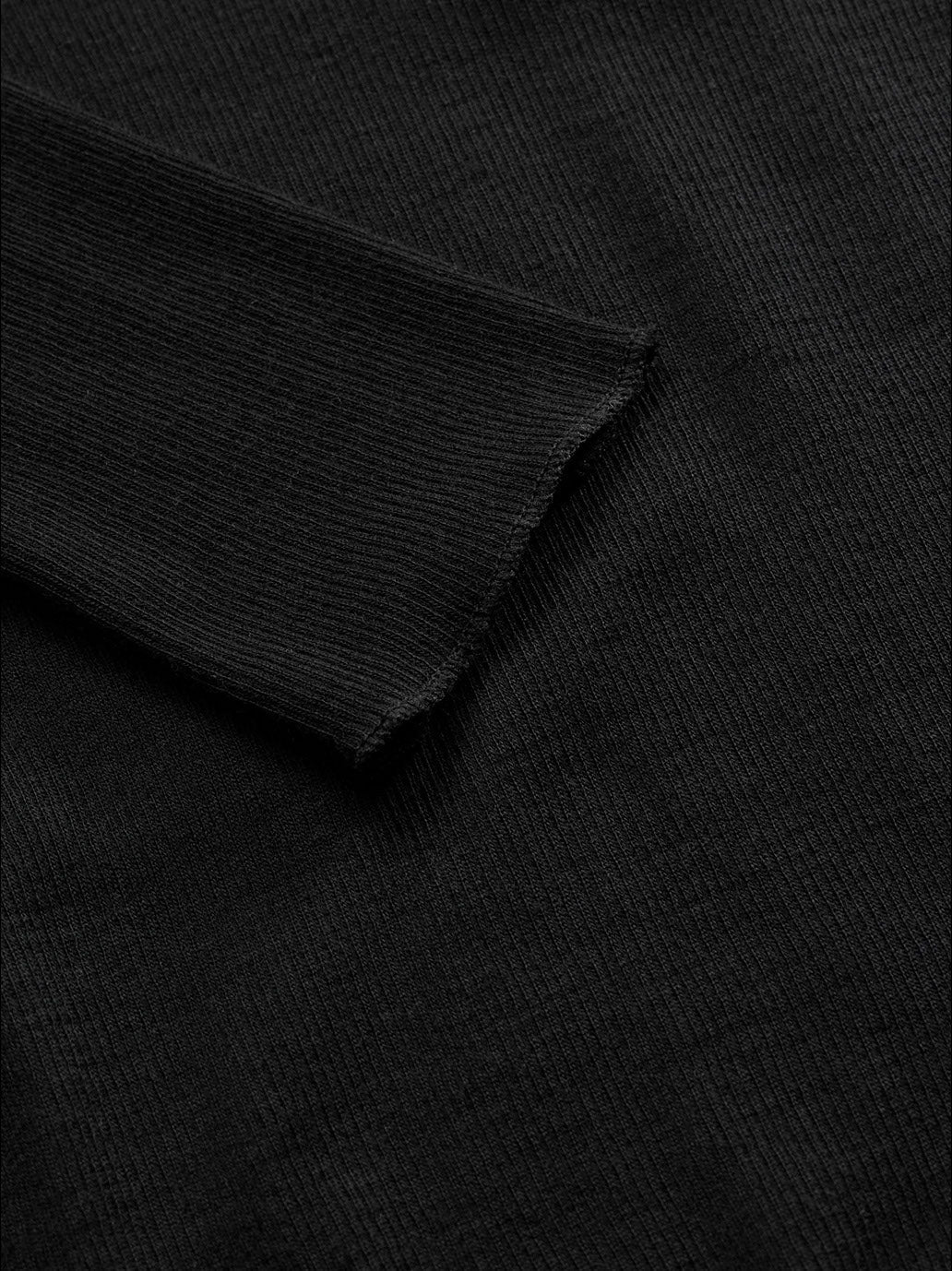 Esme Merino T-Neck BLACK