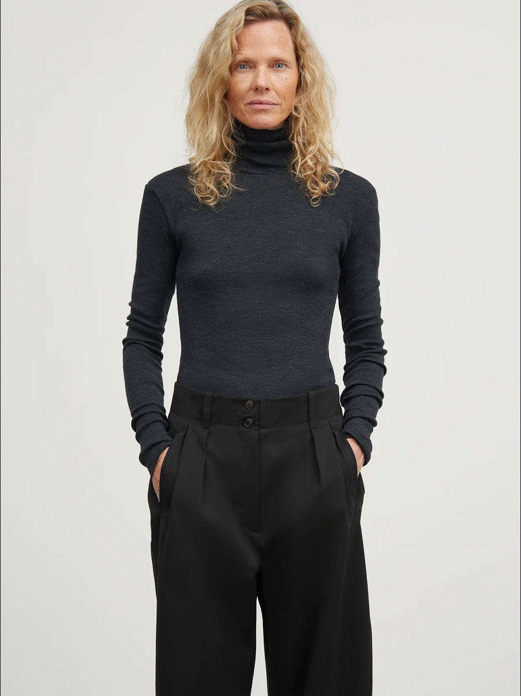 Esme Merino T-Neck DARK GREY MELANGE