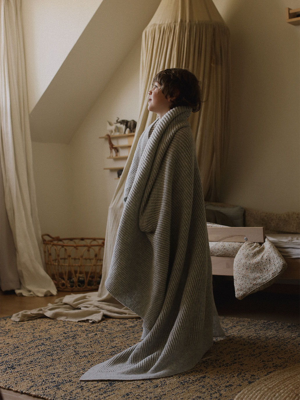 Duży koc z wełny merino Gaston SOFT GREY