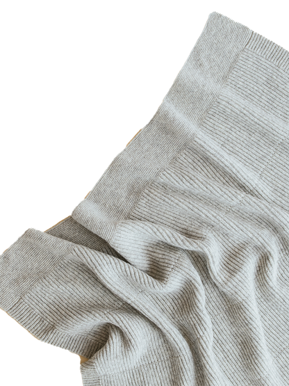 Duży koc z wełny merino Gaston SOFT GREY
