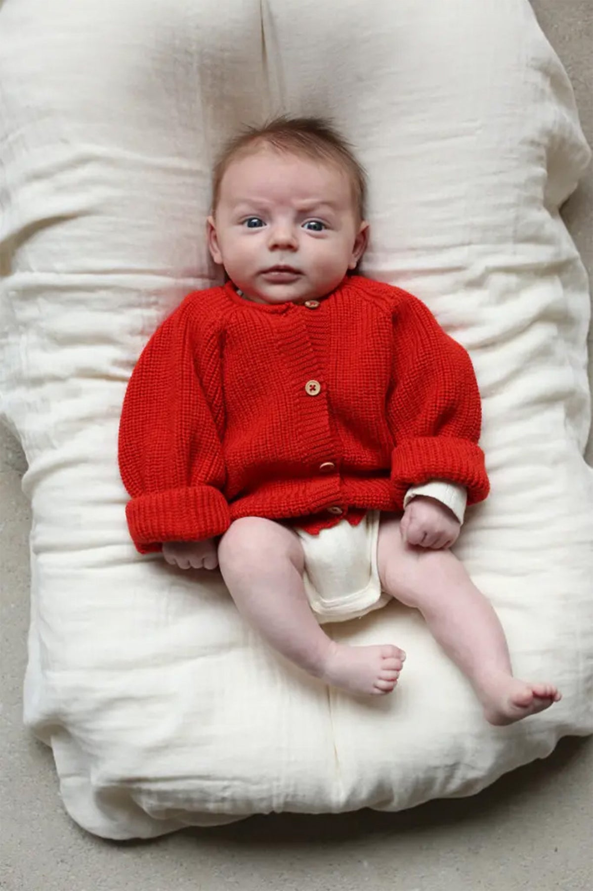 Cardigan per neonati Inga in lana merino RED
