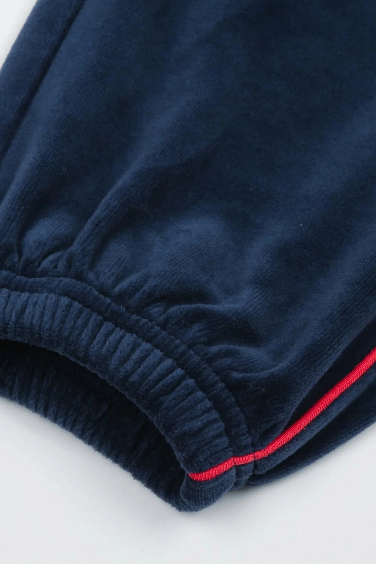 Piping Velour Aladdin Pants