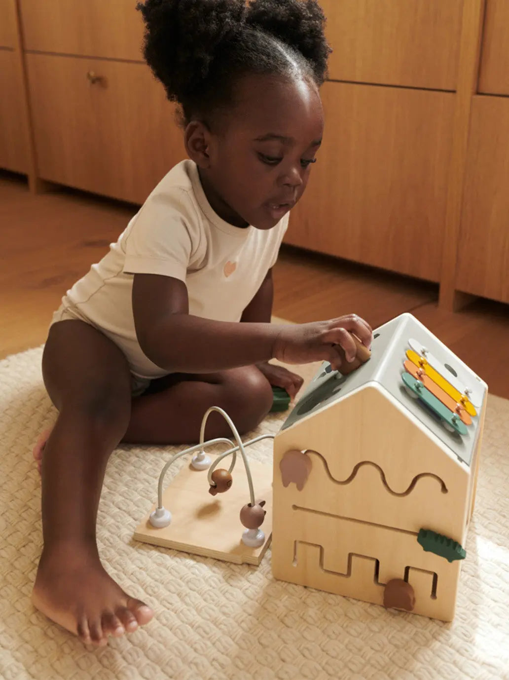 Lucas Activity Cube Liewood BEBE Concept 