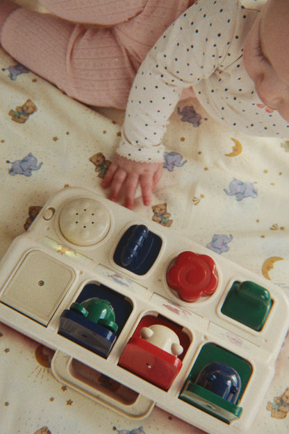 Jouet pour bébé avec tableau musical pop-up MULTI