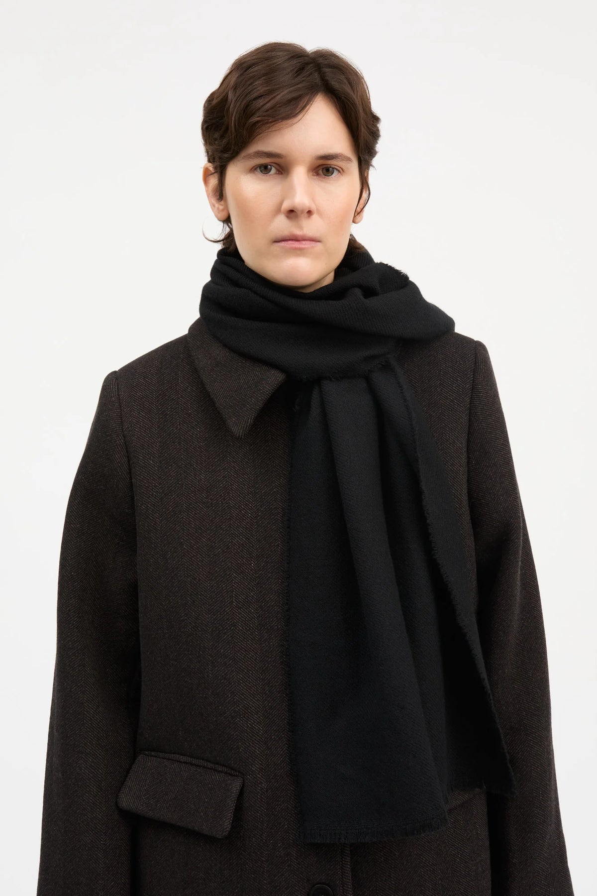 Wełniany szal Nadine Scarf BLACK