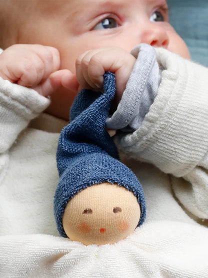 Pierwsza przytulanka Nuckle Cuddle Terry Doll Nanchen Natur BEBE Concept 