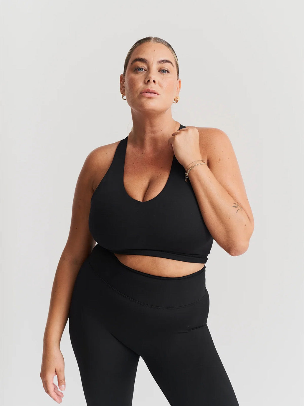 Softsculpt V-neck Cross Back Bra