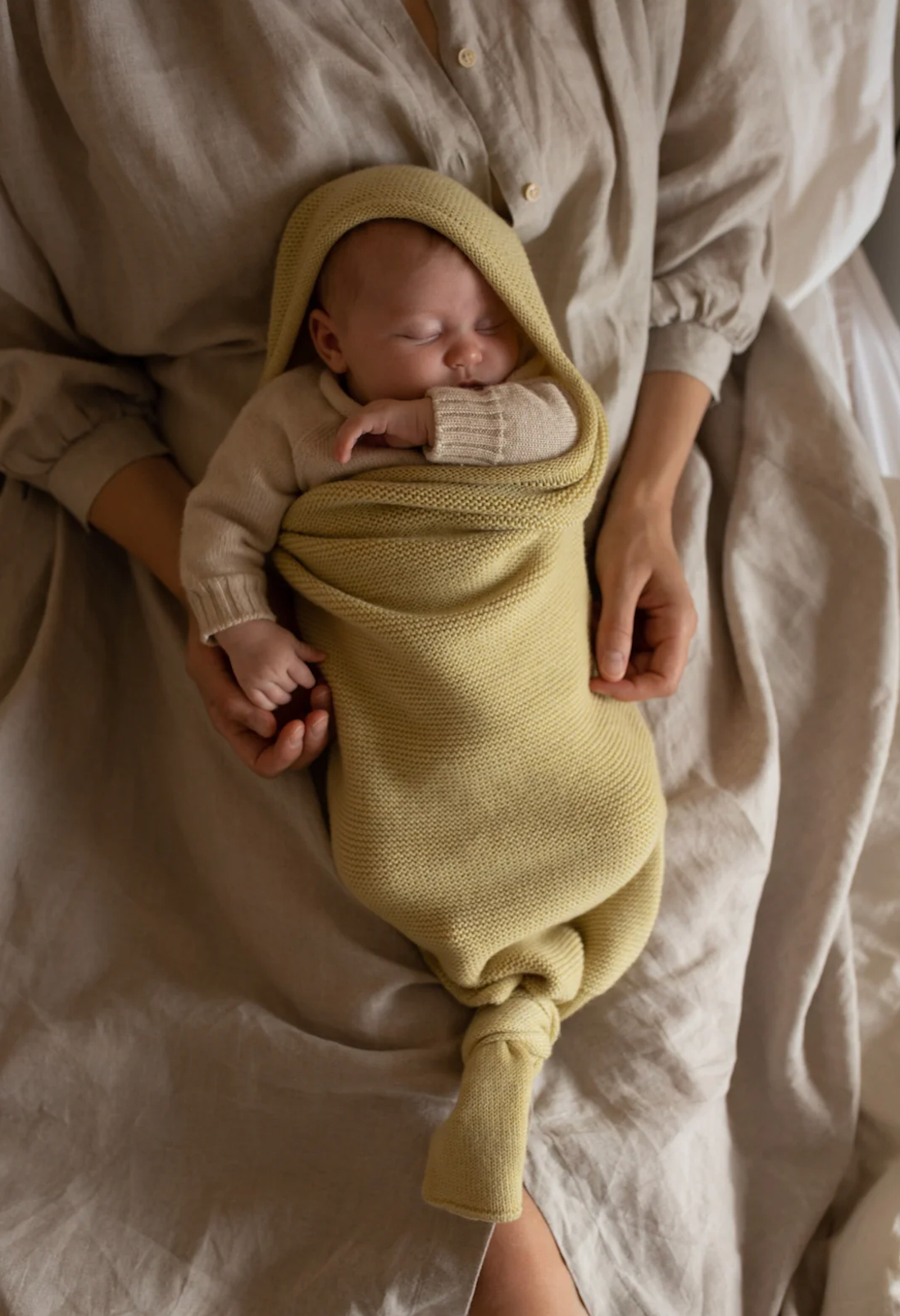 Merino wool cocoon baby blanket LIGHT YELLOW