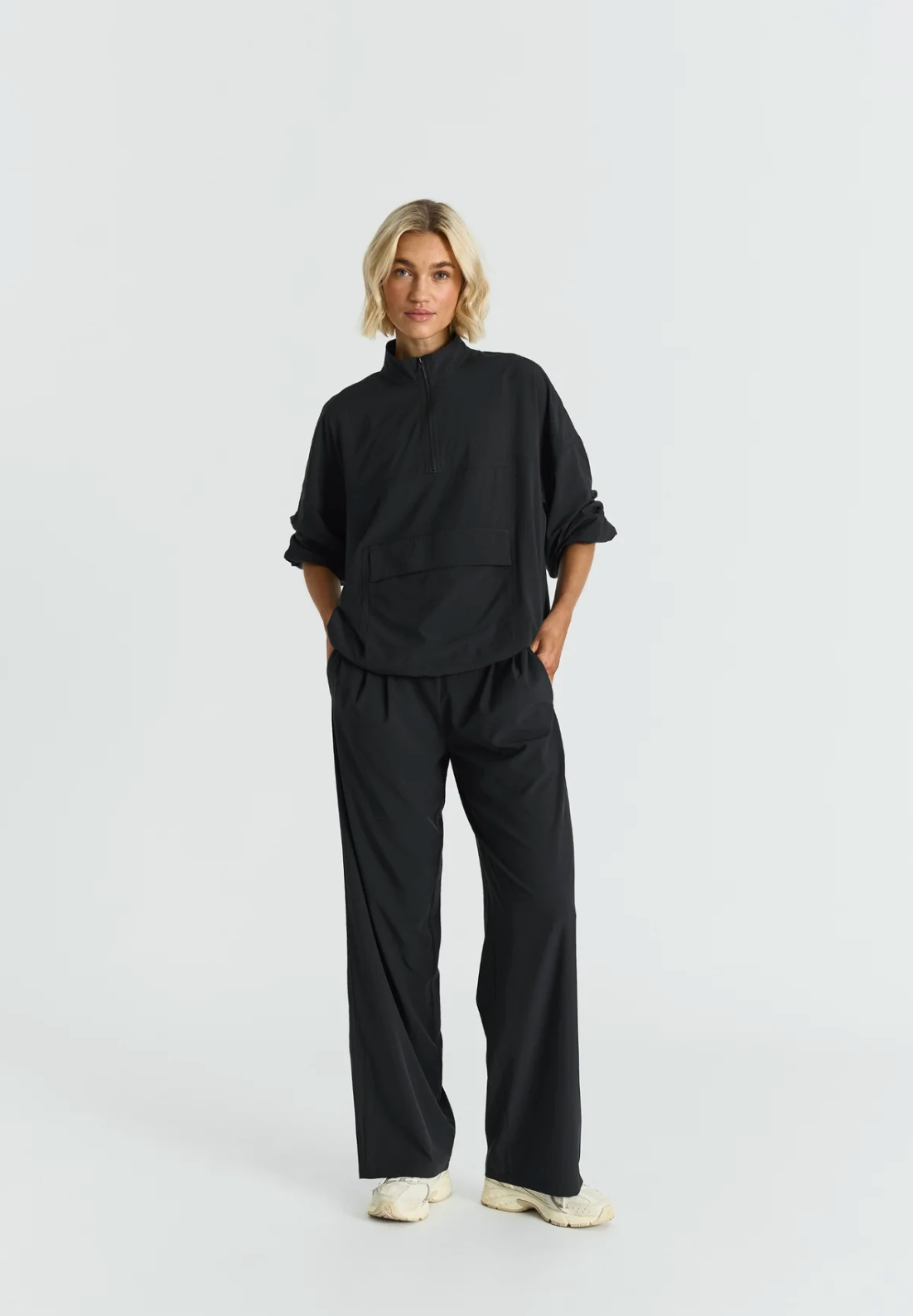 Softflow Wide Pants BLACK