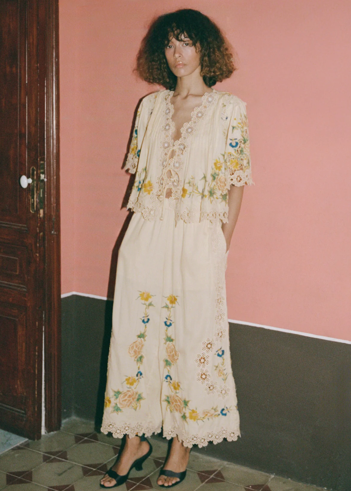 Adonna Embroidery Pants
