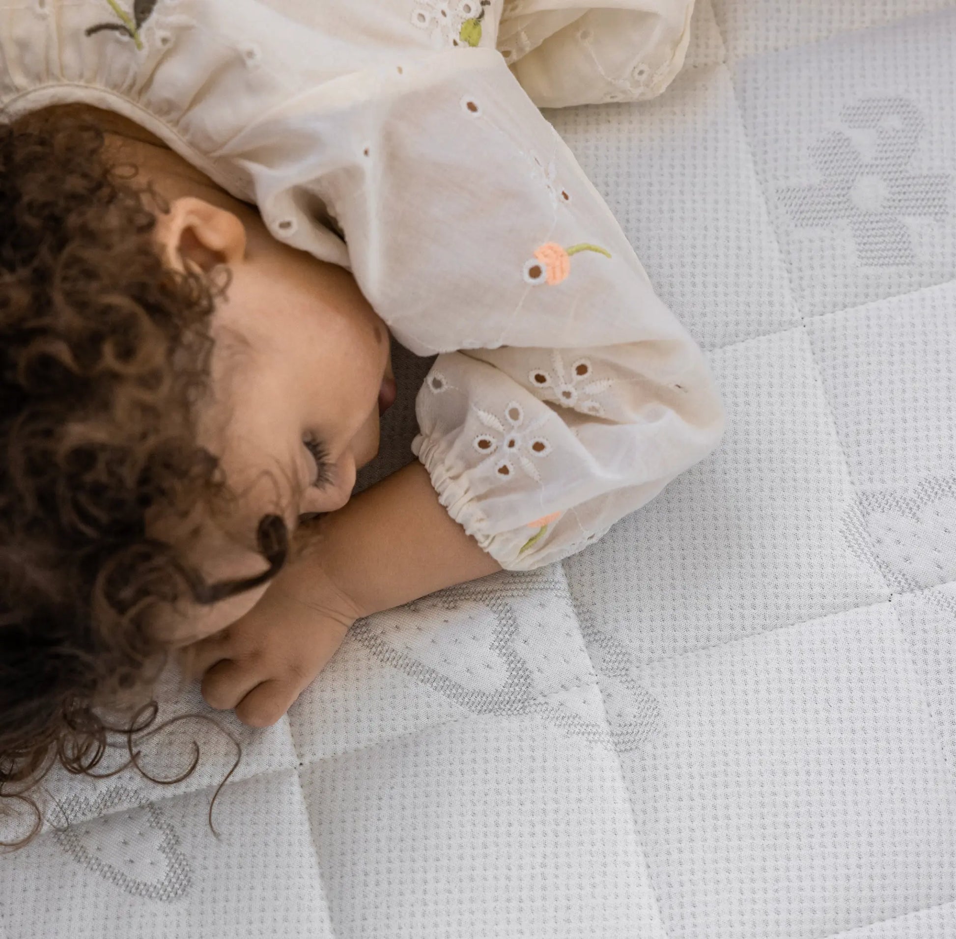 Materac Sebra x Träumeland Signature Baby &amp; Jr. Sebra BEBE Concept 