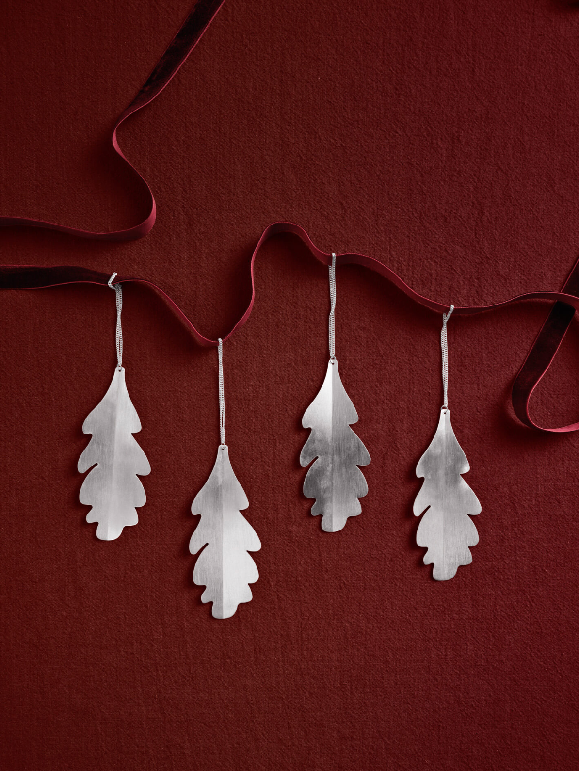 Oak Leaf Ornaments SILVER