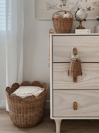 Rattanowy kosz na zabawki Tulip Basket Olli Ella BÉBÉ Concept 