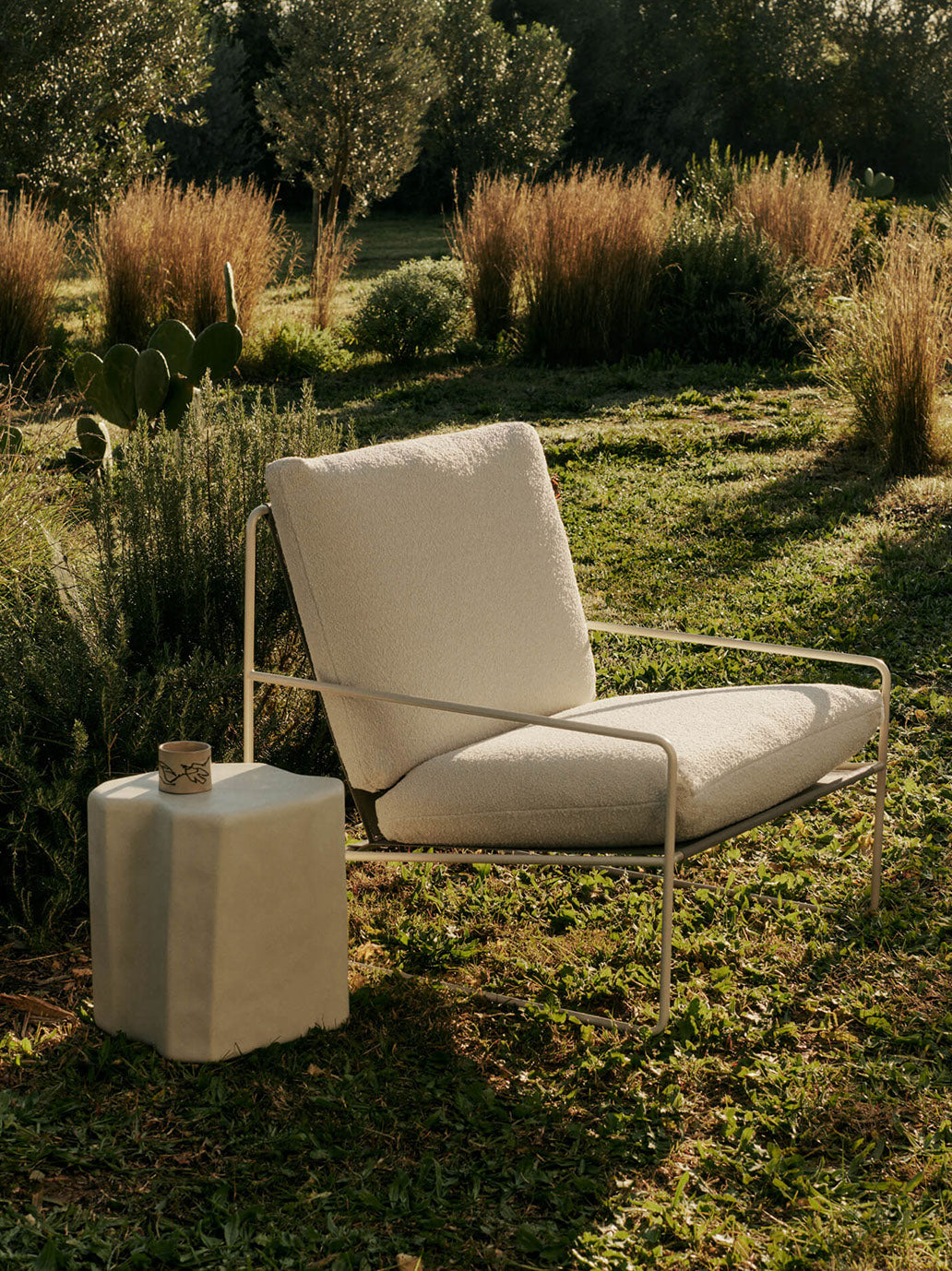 Fotel ogrodowy Desert Seater Ferm Living BÉBÉ Concept 