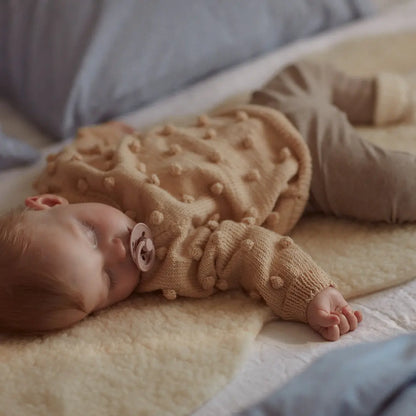 sweterek popcorn z wełny merino Mille Family BÉBÉ Concept