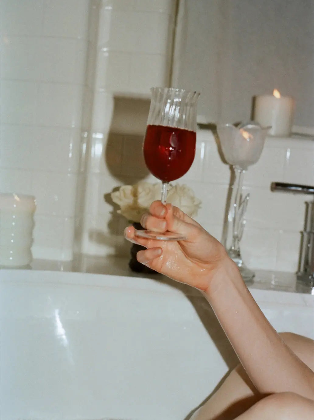 Zestaw kieliszków Tulip Wine Glass Sophie Lou Jacobsen BEBE Concept 