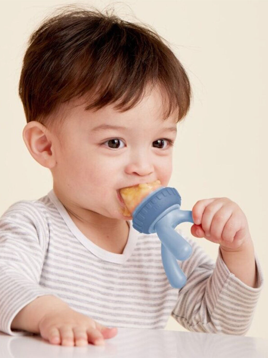 Gryzak silikonowy do podawania pokarmu B.Box BÉBÉ Concept 