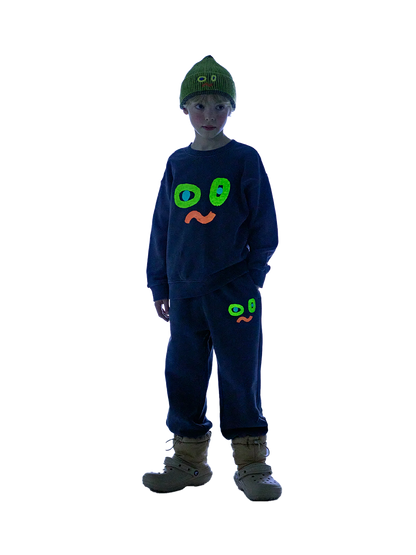 Bluza Catchy Face Pigment Sweatshirt (Glow in the dark) Jelly Mallow BÉBÉ Concept 