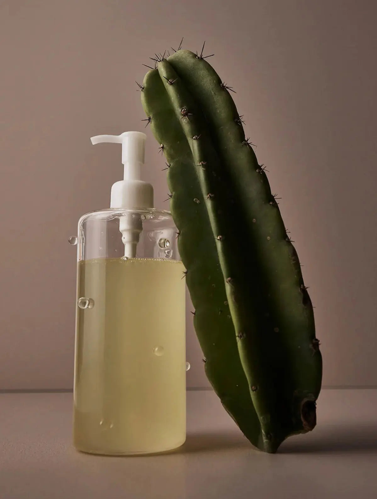 Butelka z pompką Everything Bottle Maison Balzac BEBE Concept 