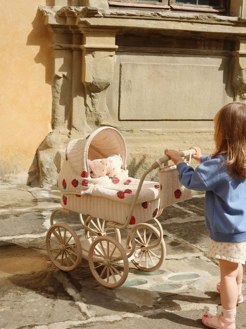 Wózek dla lalek z gondolą Minnie Konges Slojd BÉBÉ Concept 