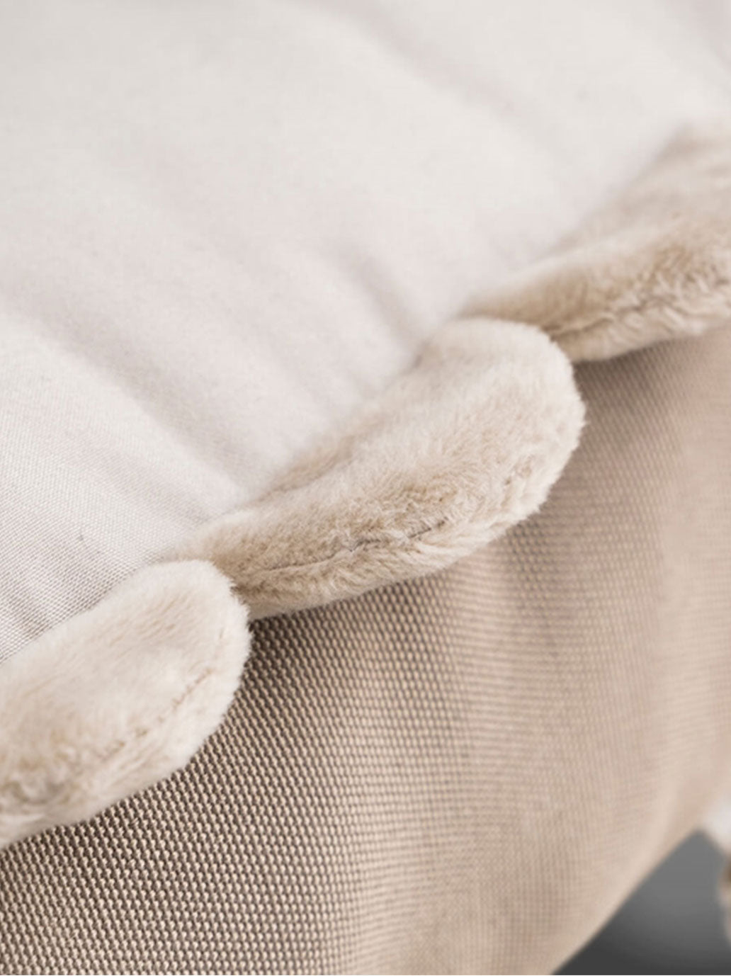 Poduszka do leżenia na brzuszku Tummy Time Done by Deer BÉBÉ Concept 