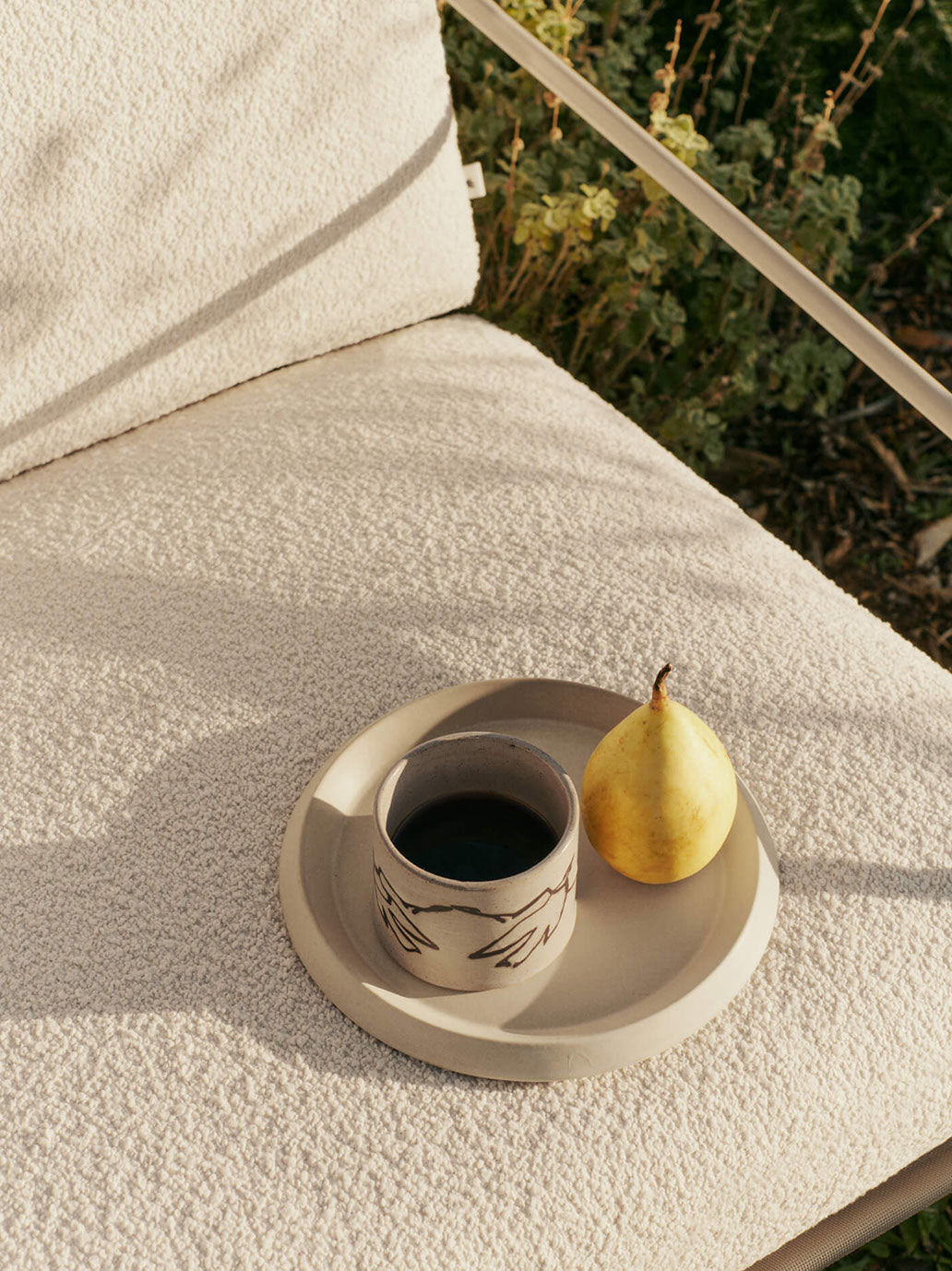 Fotel ogrodowy Desert Seater Ferm Living BÉBÉ Concept 