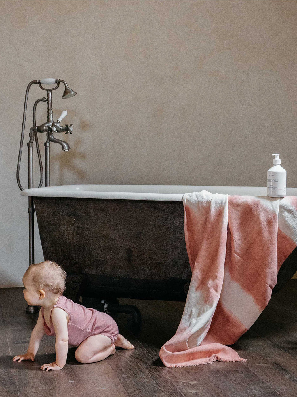 Delikatny żel do mycia ciała i włosów Minois BÉBÉ Concept