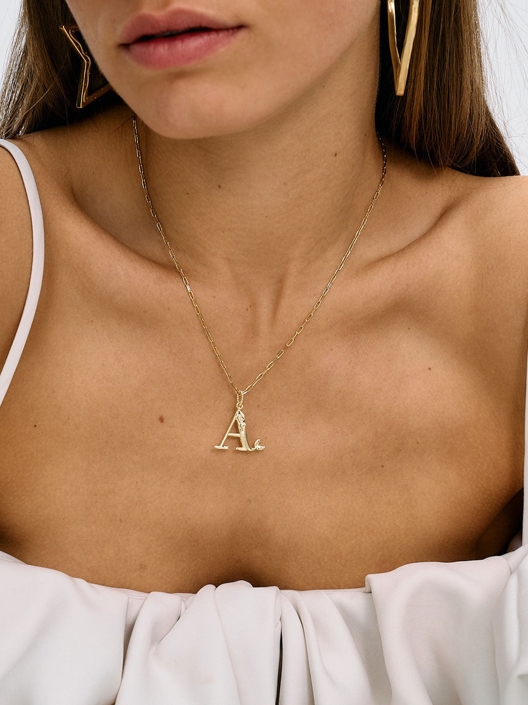 Pozłacana zawieszka Initial Muse Necklace Charm A