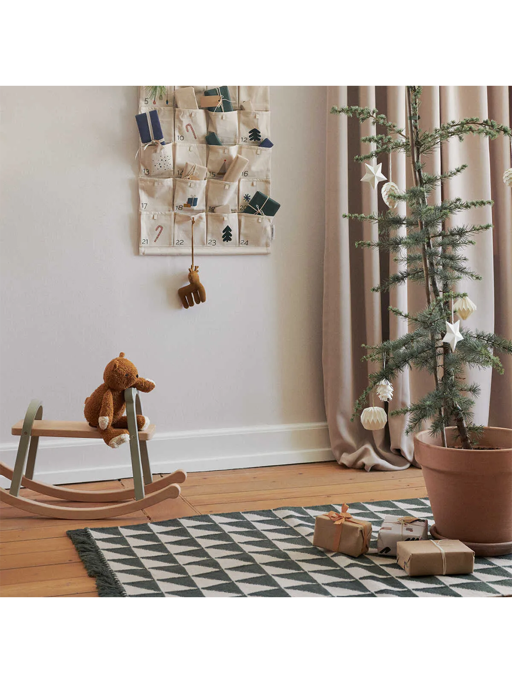 Drewniana zabawka na biegunach Liewood BÉBÉ Concept