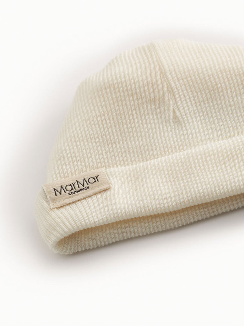 Czapeczka niemowlęca z merino Aiko Rib MarMar Copenhagen BÉBÉ Concept 
