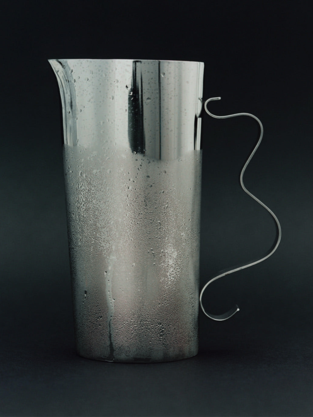 Squiggle Pitcher