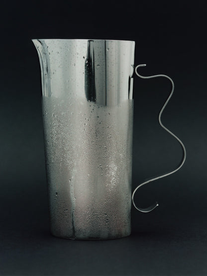 Squiggle Pitcher