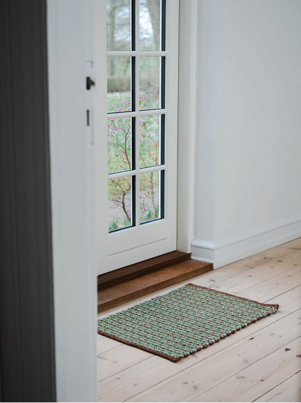 Dywanik Striped Jute Rug MINT