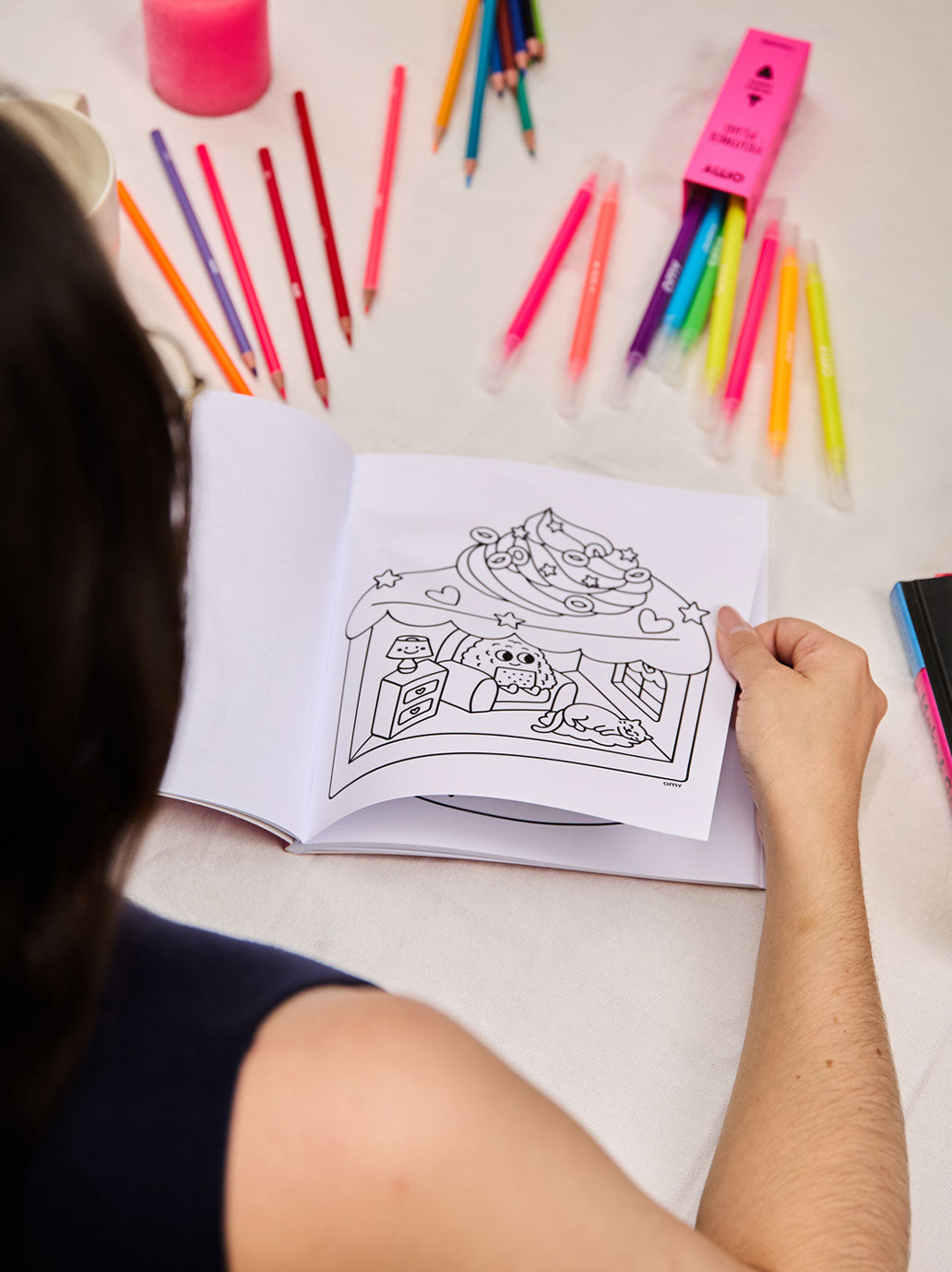 Kolorowanka Cozy Art Tiny House