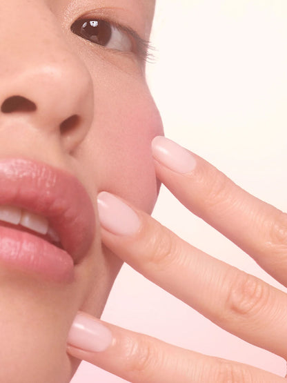 Pielęgnacyjny lakier do paznokci Active Blur Powder Pink BLUR