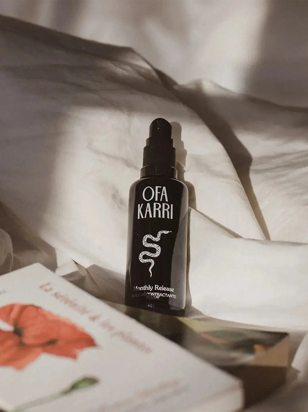 Olejek do masażu na bóle menstruacyjne Monthly Release Ofa Karri BEBE Concept 