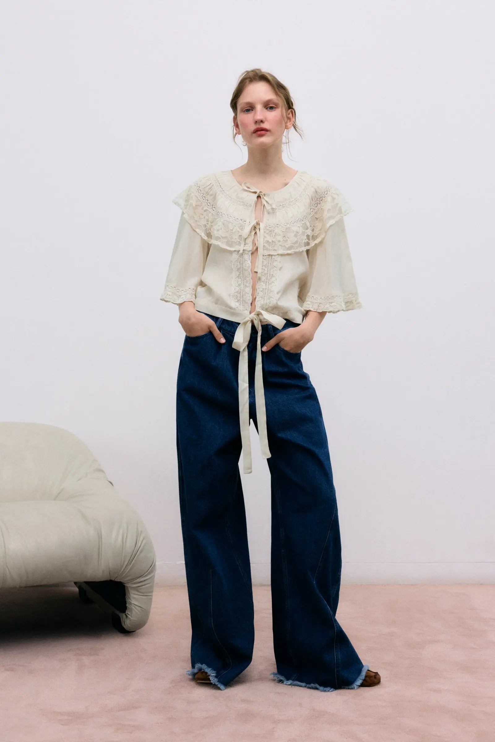 Ammi Woman Blouse Ecru The New Society BEBE Concept 