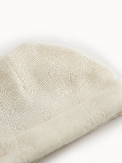 Czapeczka niemowlęca z merino Aiko Pointelle MarMar Copenhagen BÉBÉ Concept 