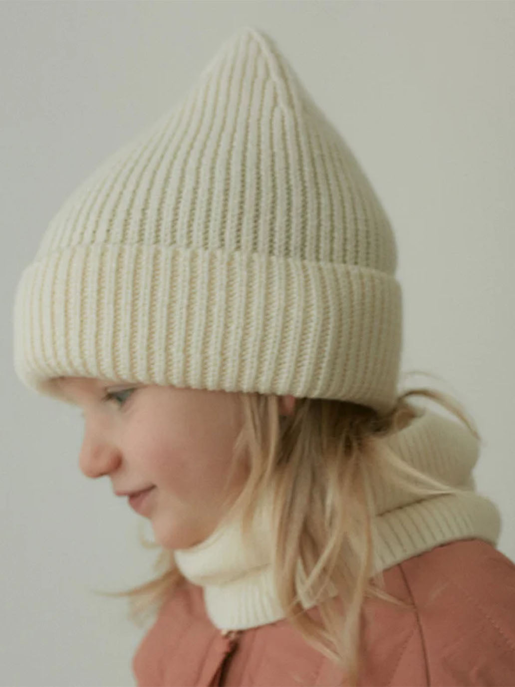 Cienki komin z wełny merino Fine Loop Scarf Mille Family BÉBÉ Concept