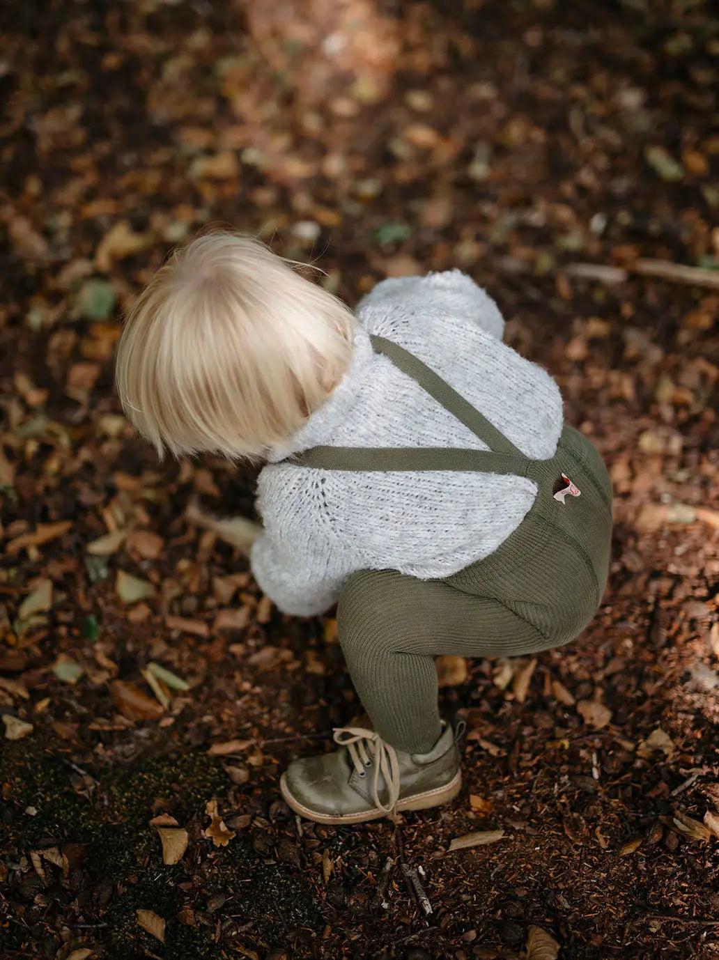 rajstopy z organicznej bawełny z szelkami w stylu vintage Silly Silas BÉBÉ Concept
