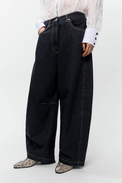Curved Baggy Jeans BLACK
