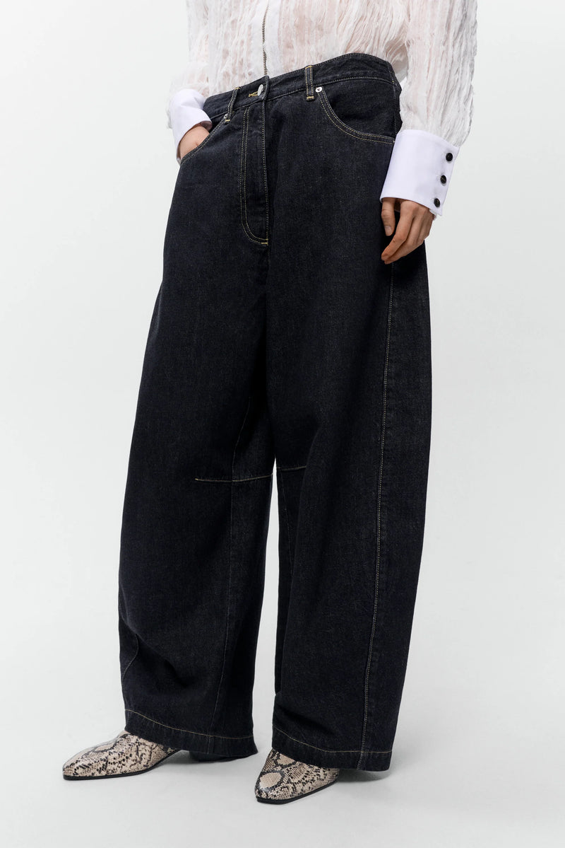 Curved Baggy Jeans Black