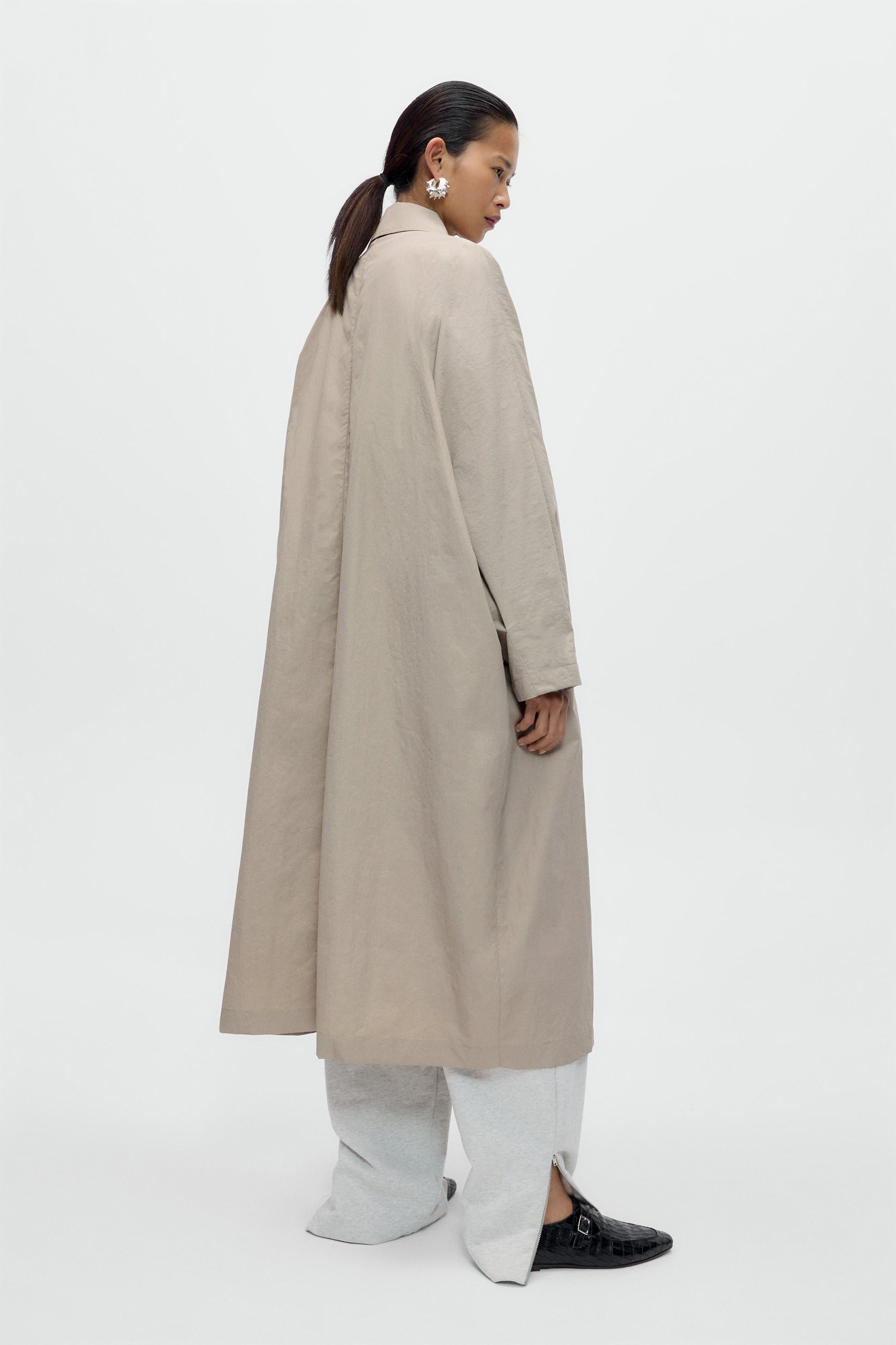 BATWING TRENCH