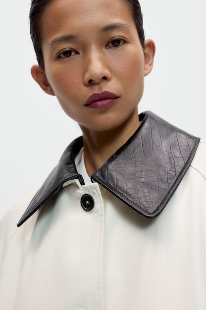 LEATHER COLLAR TRENCH COAT