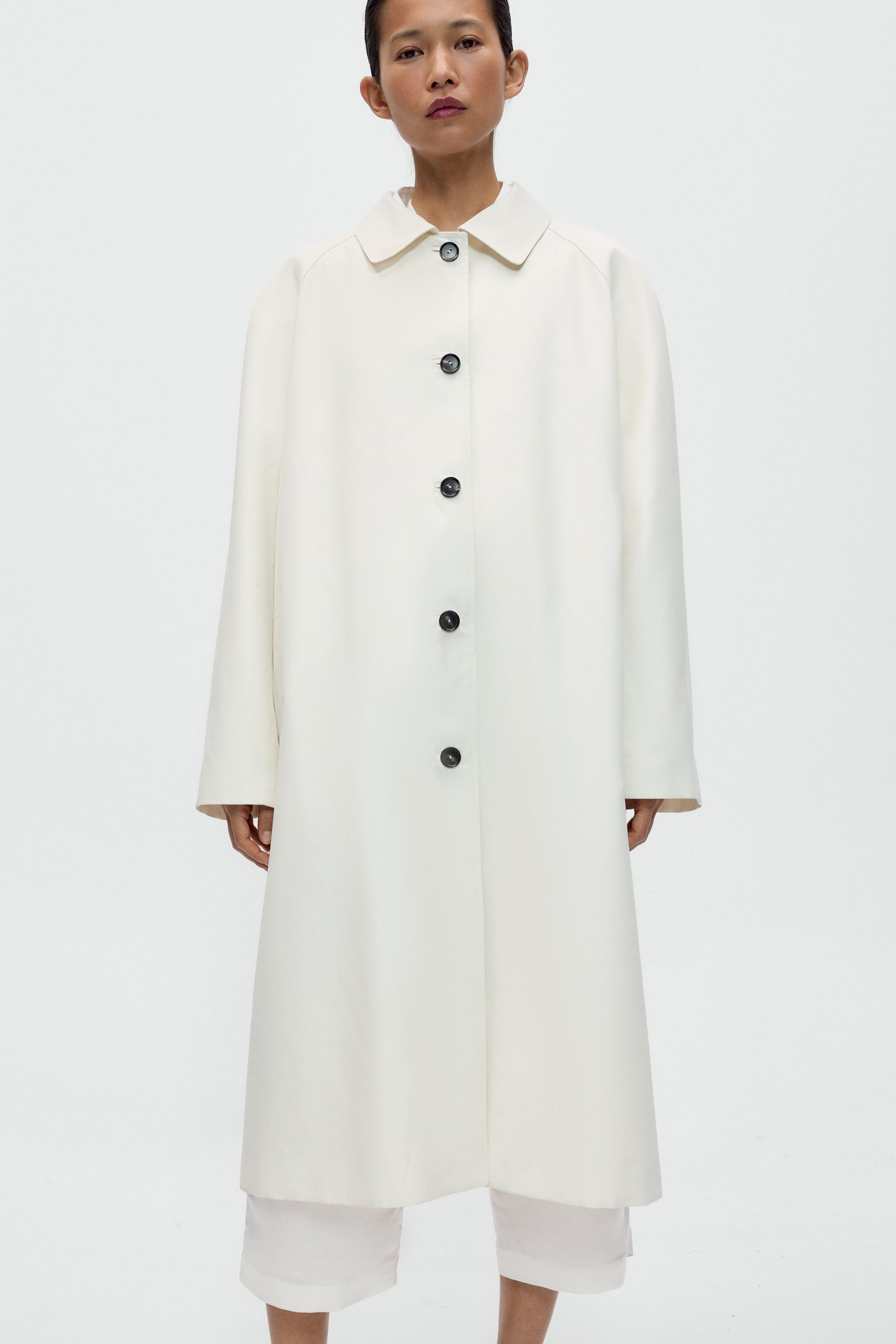 LEATHER COLLAR TRENCH COAT
