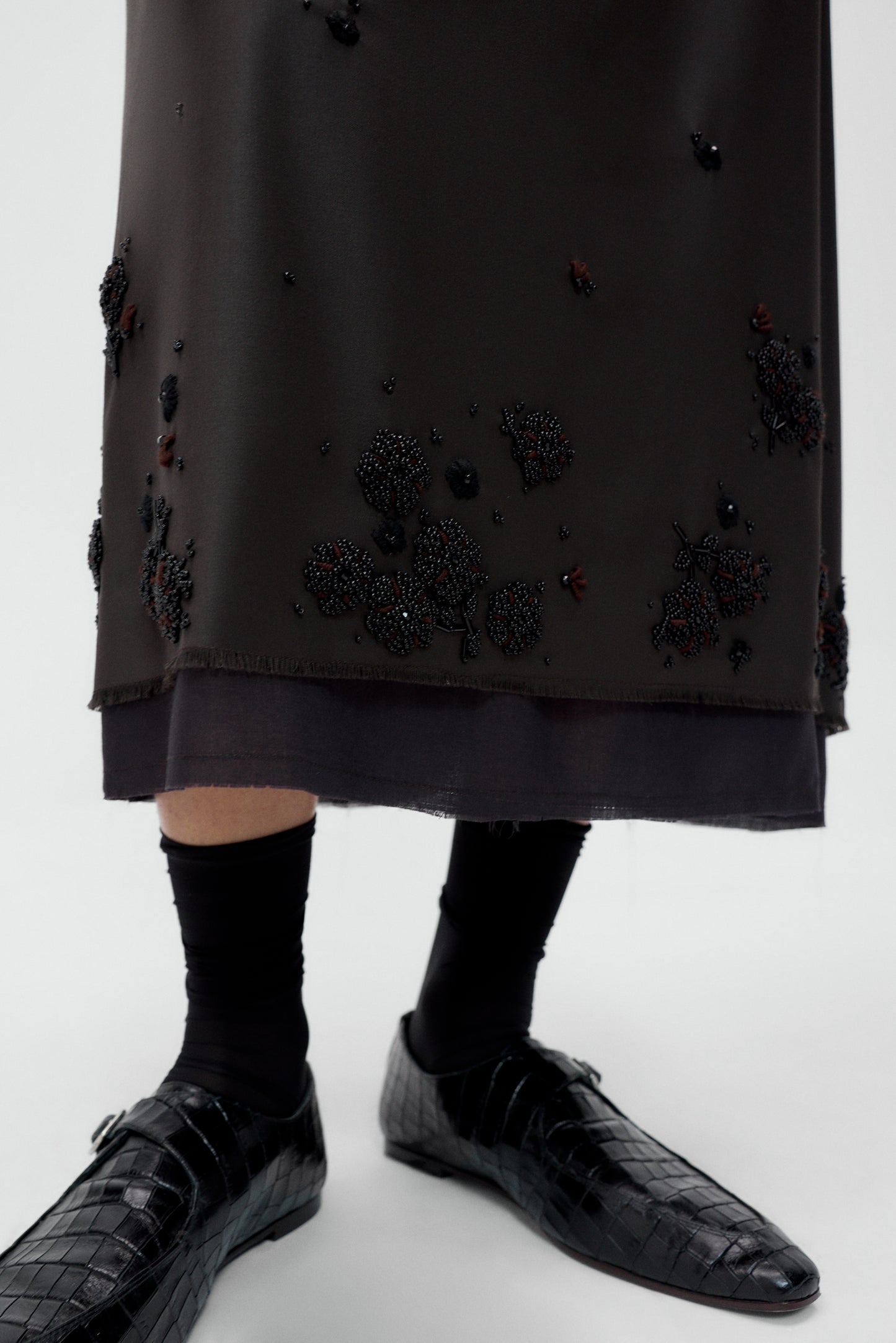 TAILORED EMBELLISHED SKIRT