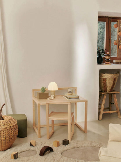 Bezprzewodowa lampka Frill Portable Lamp Ferm Living BÉBÉ Concept 